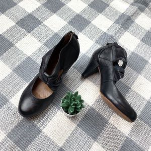 Clarks Black Leather Heels